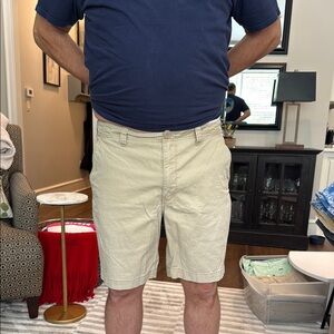 Men's classic khaki Shorts 9” Inseam